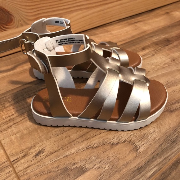 Gold sandals size 7 - Picture 2 of 3